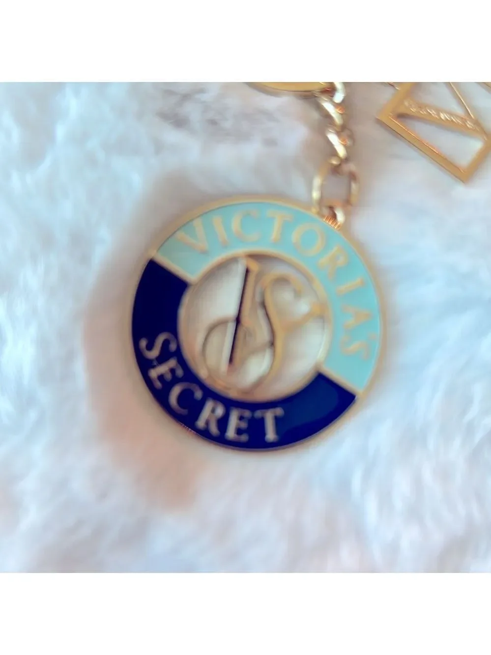 VICTORIA'S SECRET Keychain Charm